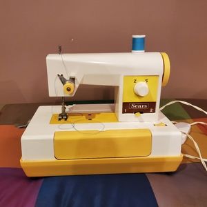 Sears Deco-Matic Mini Childs Sewing Machine